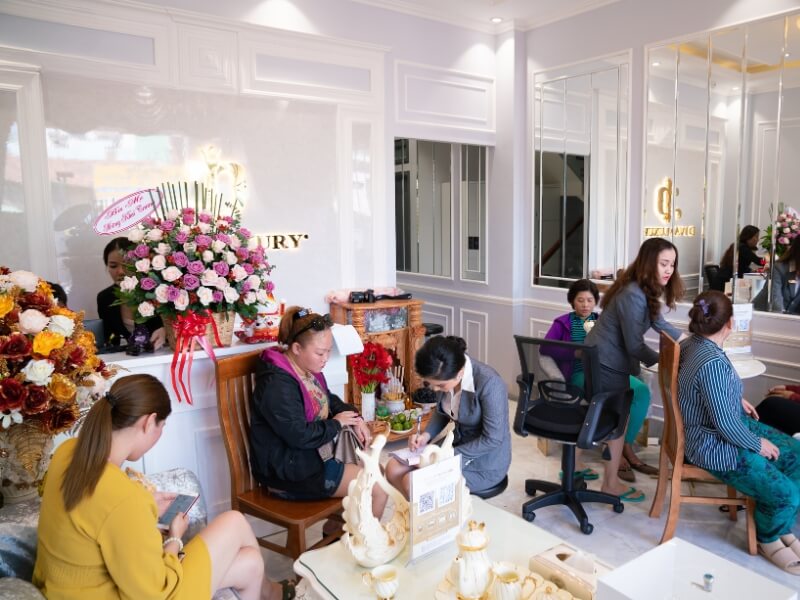 Viện thẩm mỹ DIVA Hóc Môn